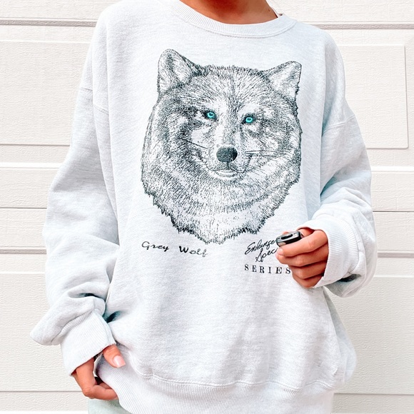 Vintage Tops - Vintage Lee Wolf Gray Crewneck Sz Large